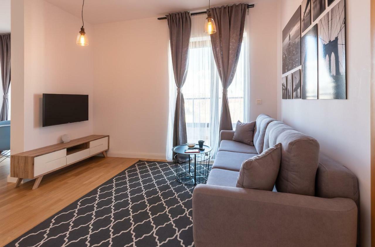 Central Apartment Бухарест Экстерьер фото